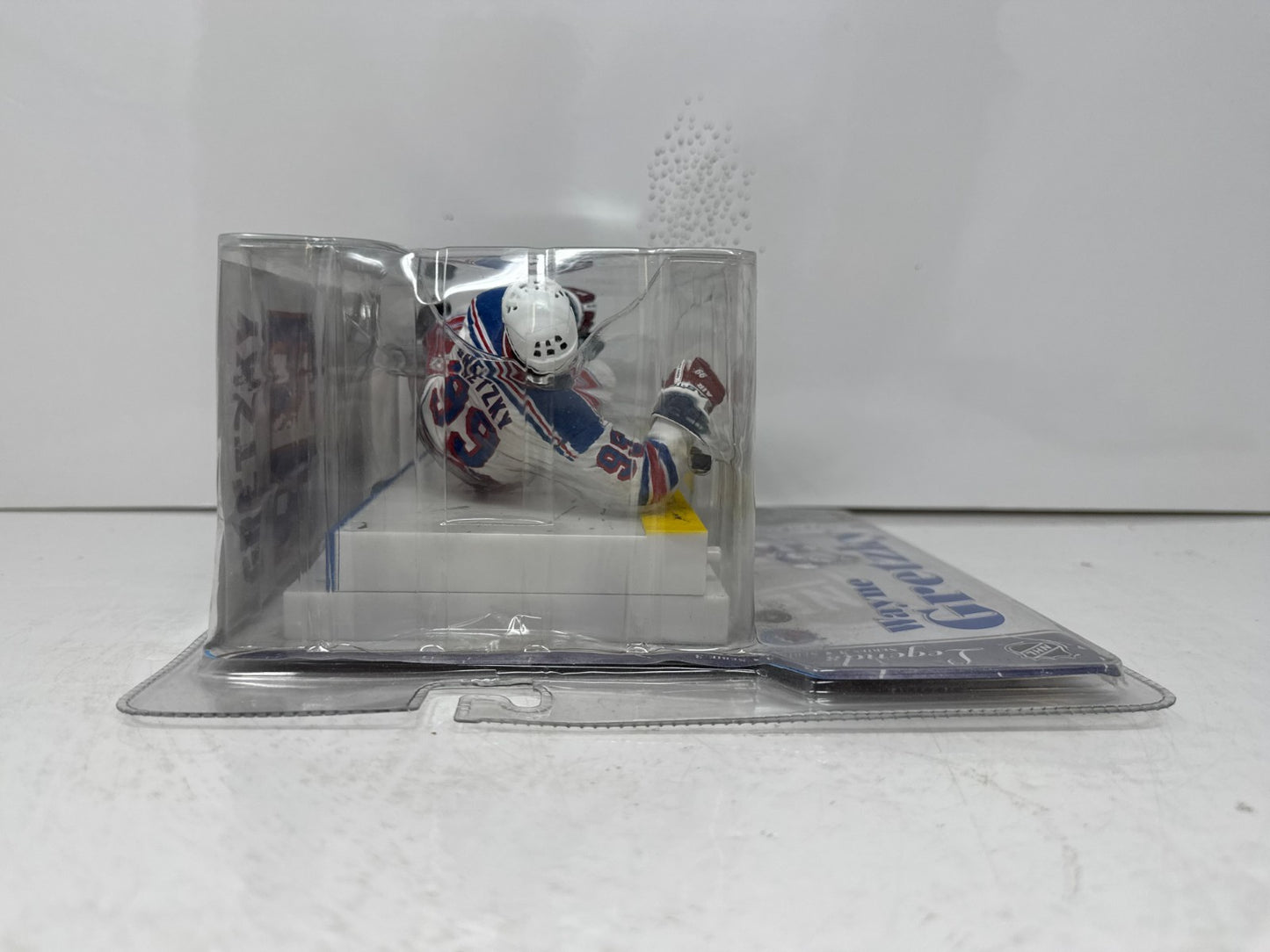 McFarlane NHL Wayne Gretzky New York Rangers Legends Series 3 Figure