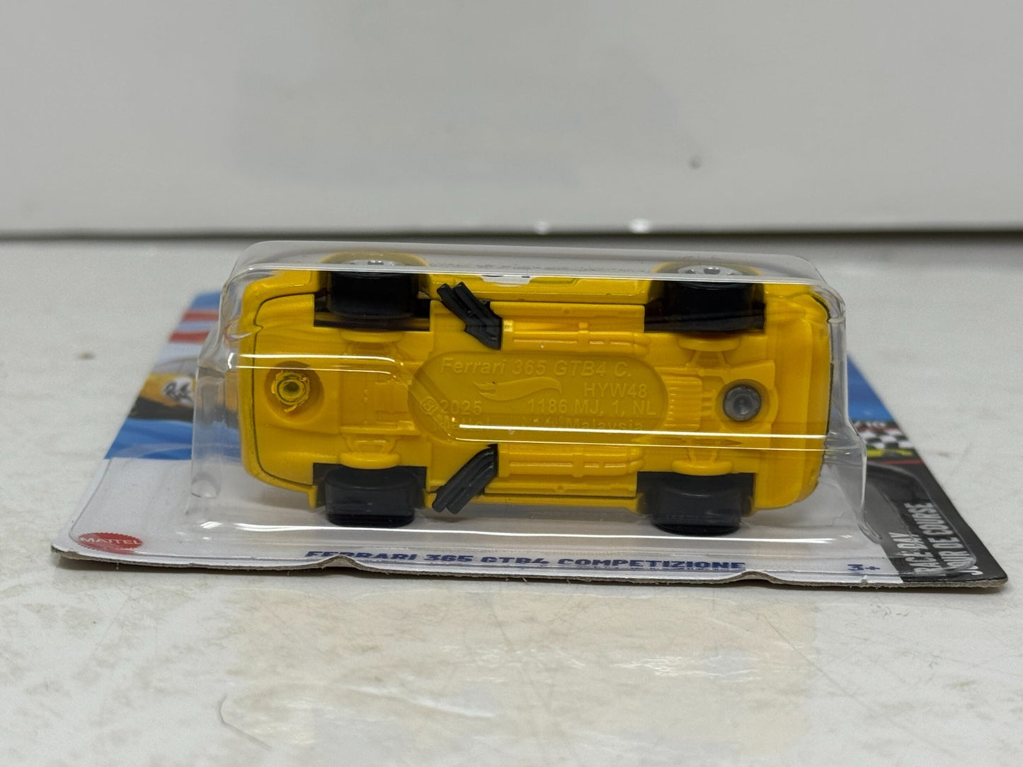 Hot Wheels Ferrari 365 GTB4 Competizione Race Day 1:64 Diecast