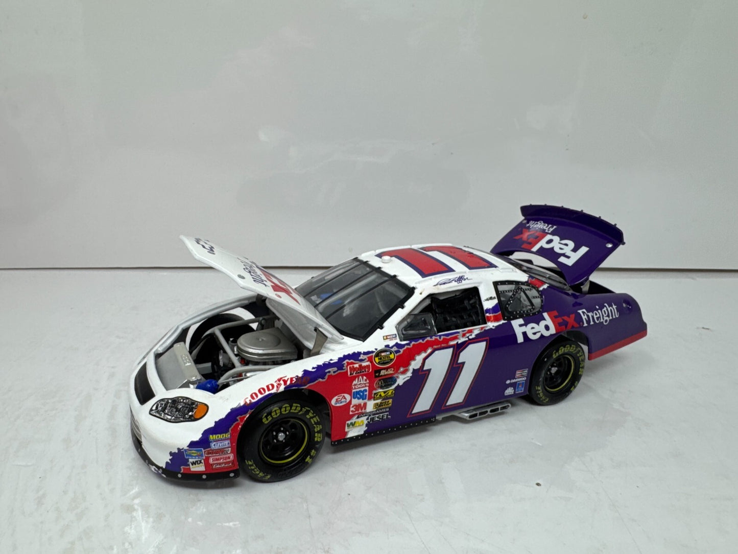 Action Nascar #11 Jason Leffler FedEx Freight 2005 Monte Carlo 1:24 Diecast