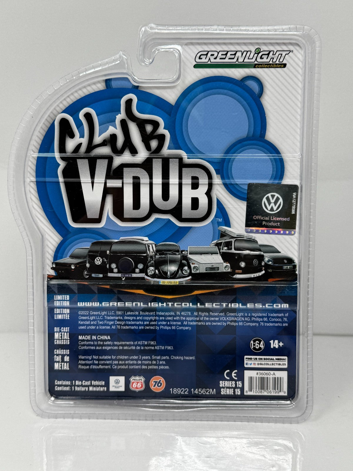 Greenlight Club V-Dub 1964 Volkswagen Type 2 Panel Van USA Flag 1:64 Diecast