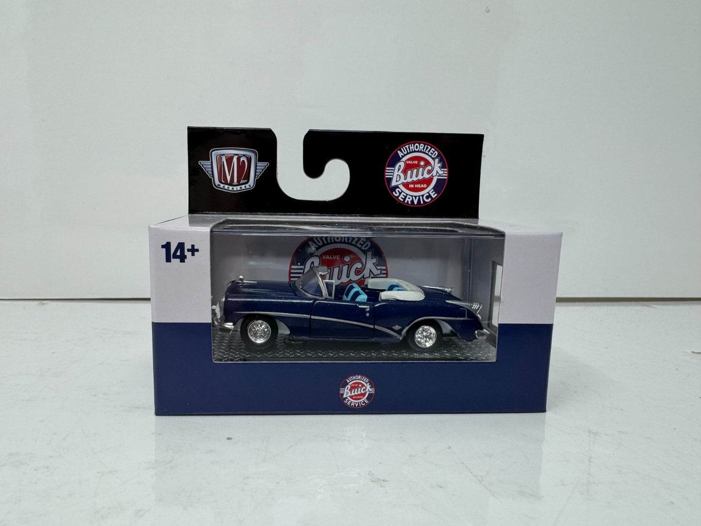 M2 Machines Authorized Buick Service 1954 Buick Skylark 1:64 Diecast