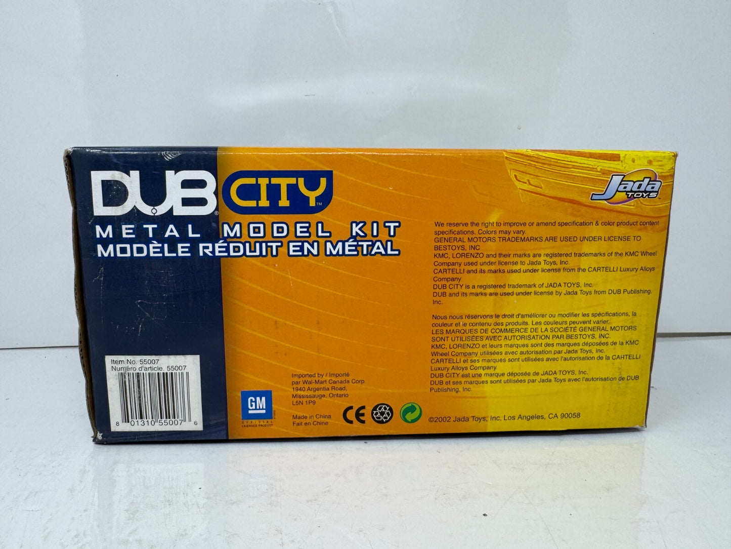 Jada Dub City 2001 Chevy Avalanche Yellow Metal Model Kit 1:24 Diecast