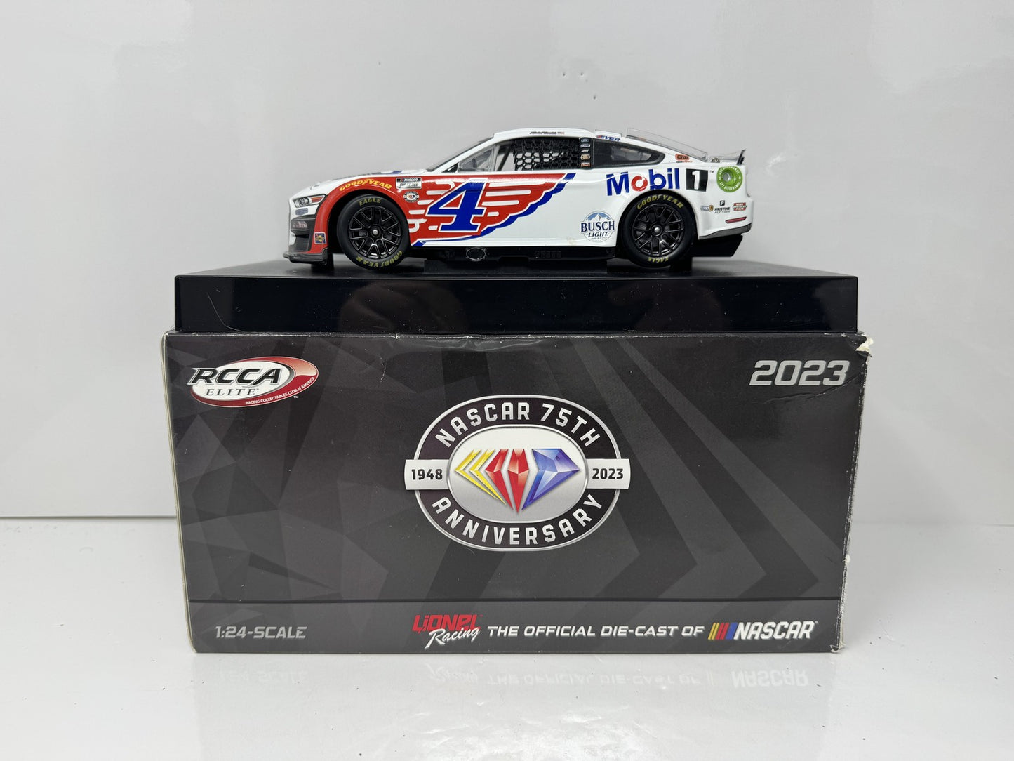 Lionel Elite Nascar Kevin Harvick #4 Mobil 1 Wings 2023 Mustang 1:24 Diecast