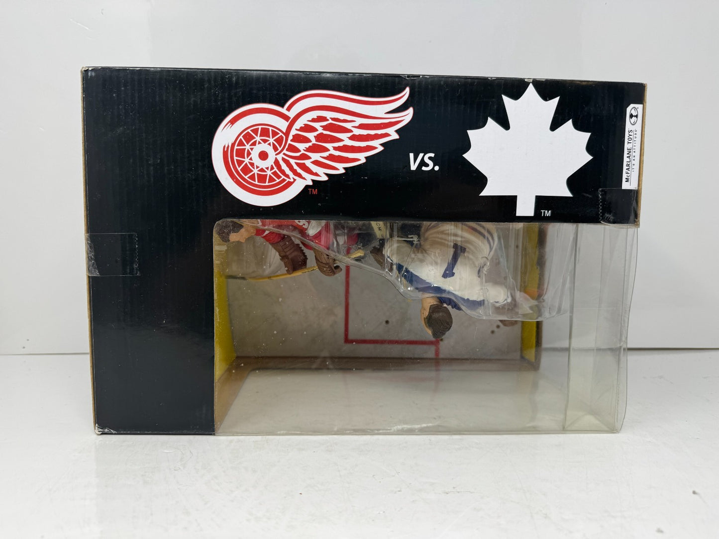 McFarlane NHL Showdown Gordie Howe vs. Johnny Bower Detroit Toronto Figures