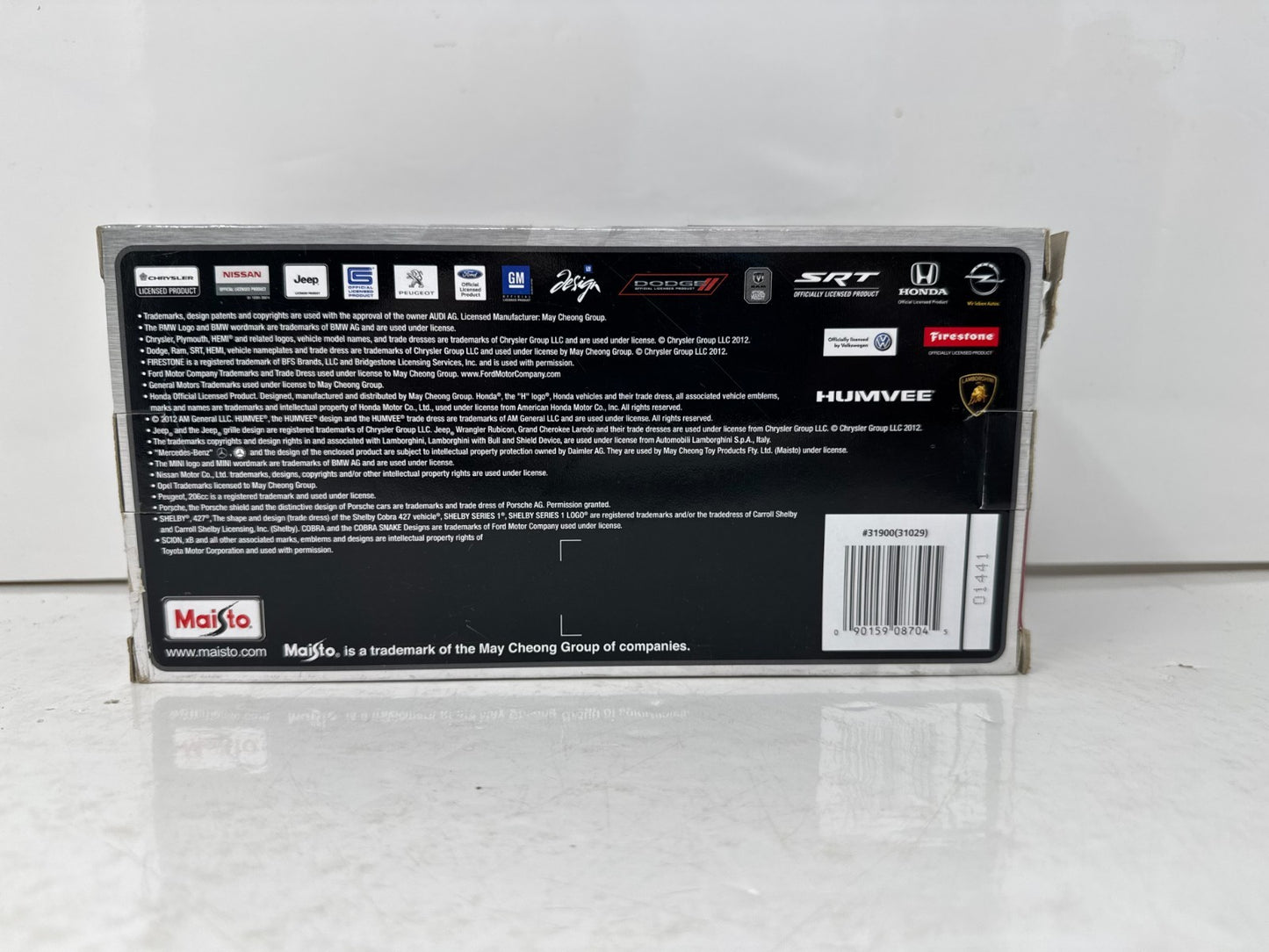 Maisto Premiere DC 2014 Chevrolet Stingray Convertible 1:24 Diecast