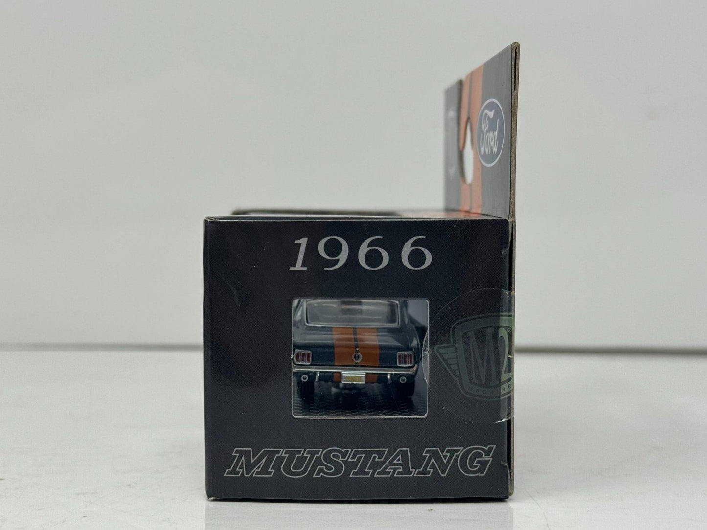 M2 Machines 1966 Ford Mustang 2+2 1:64 Diecast