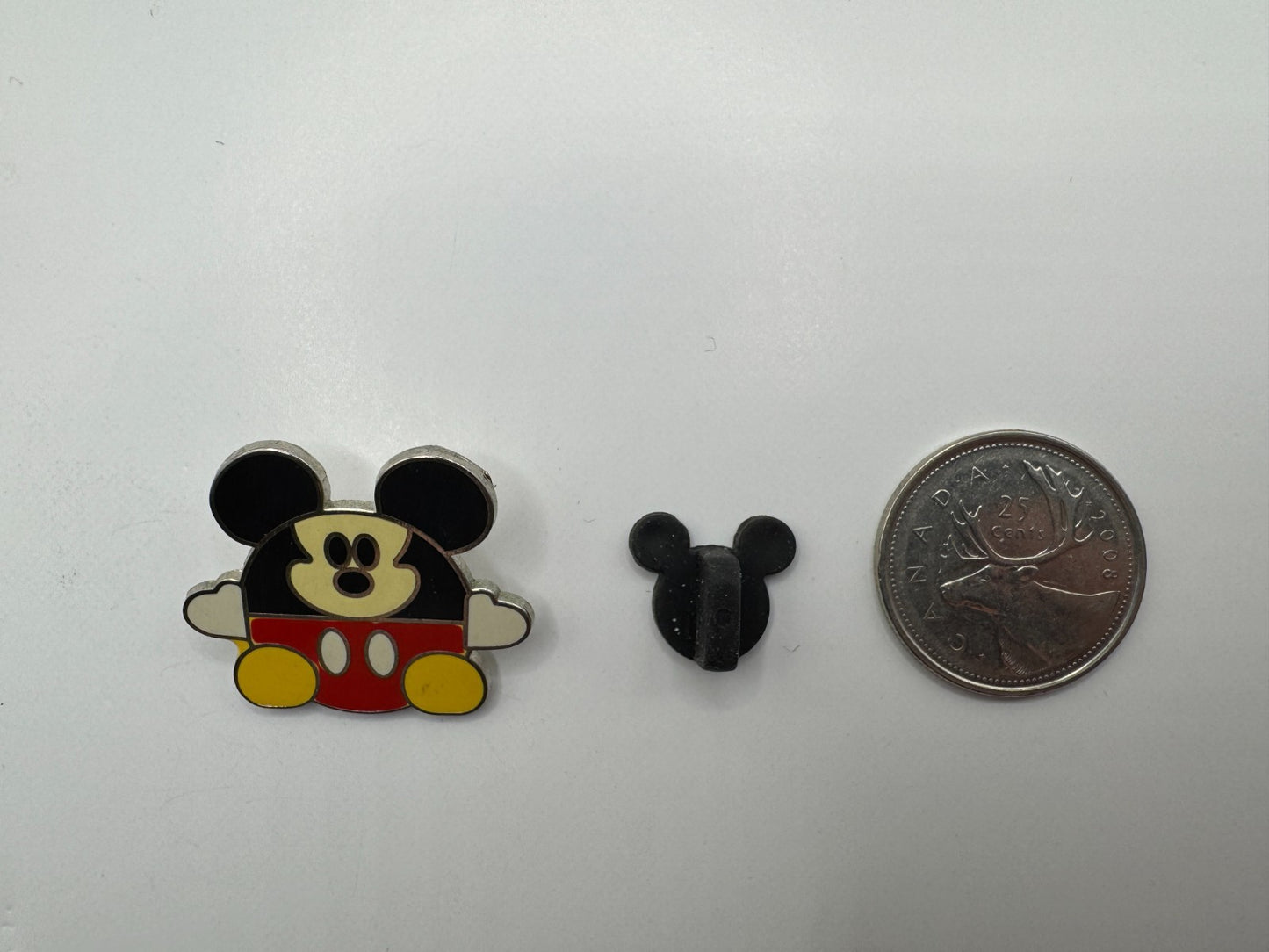 WDW Disney Mickey Mouse Round Characters Trading Pin DC2S1