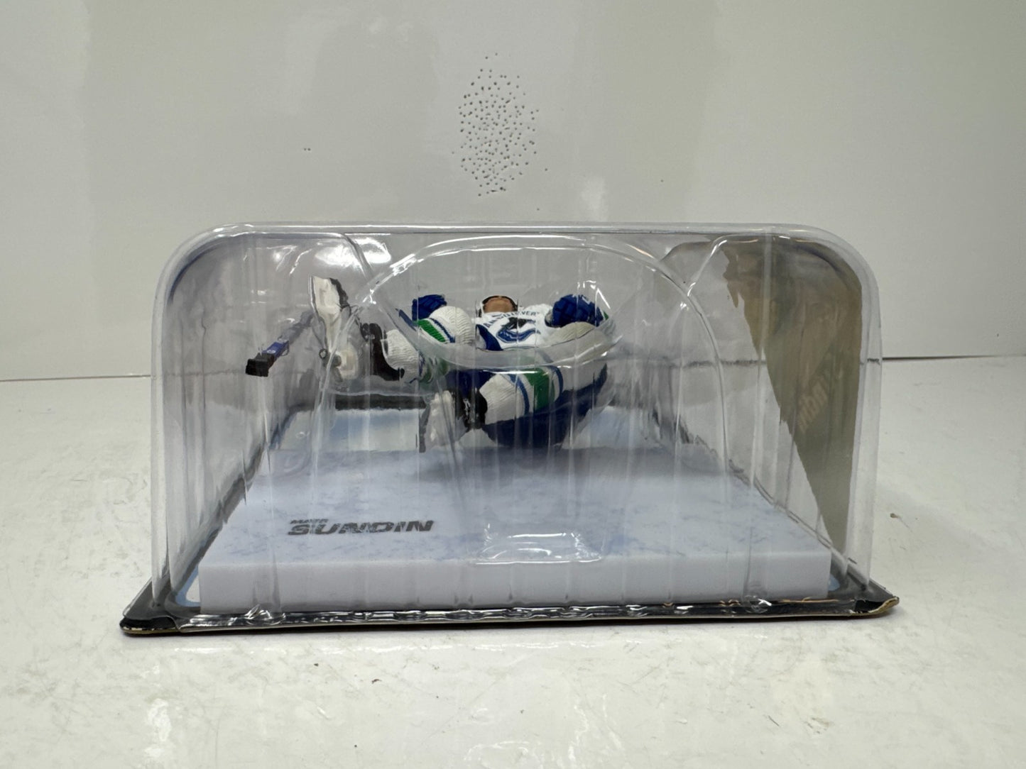 McFarlane NHL Mats Sundin Vancouver Canucks Series 22 Figure