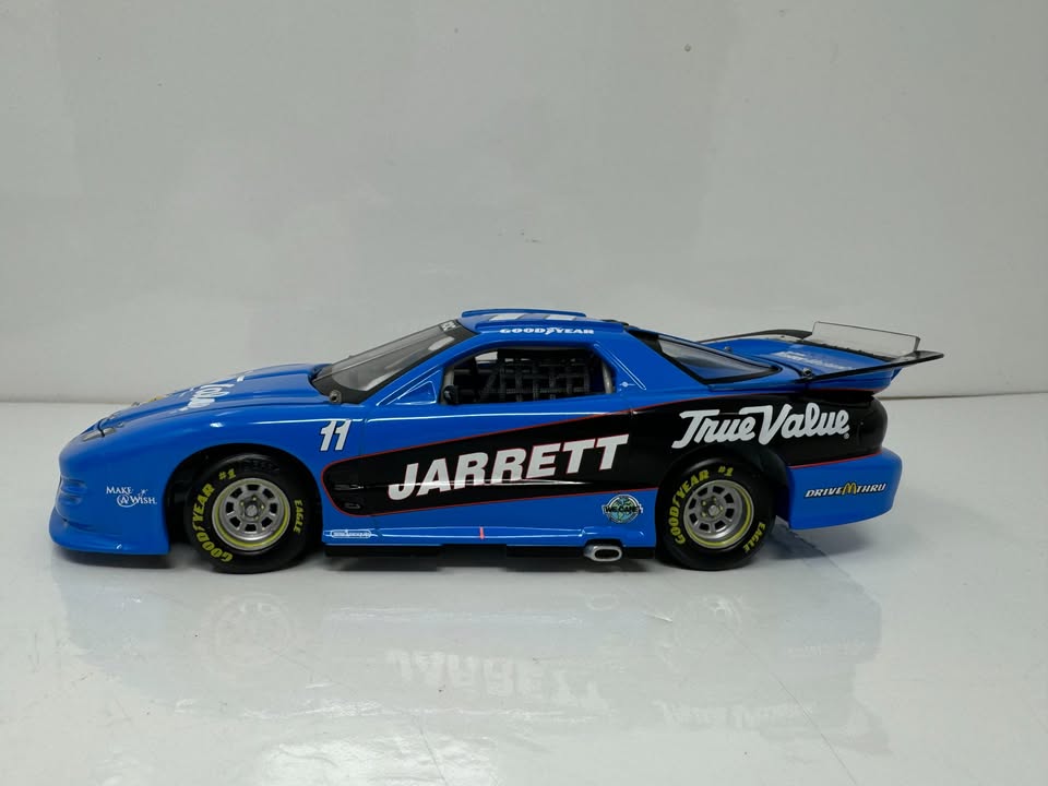 Action Nascar #11 Dale Jarrett True Value IROC Indy Win 2002 IROC Firebird Xtreme 1:24 Diecast