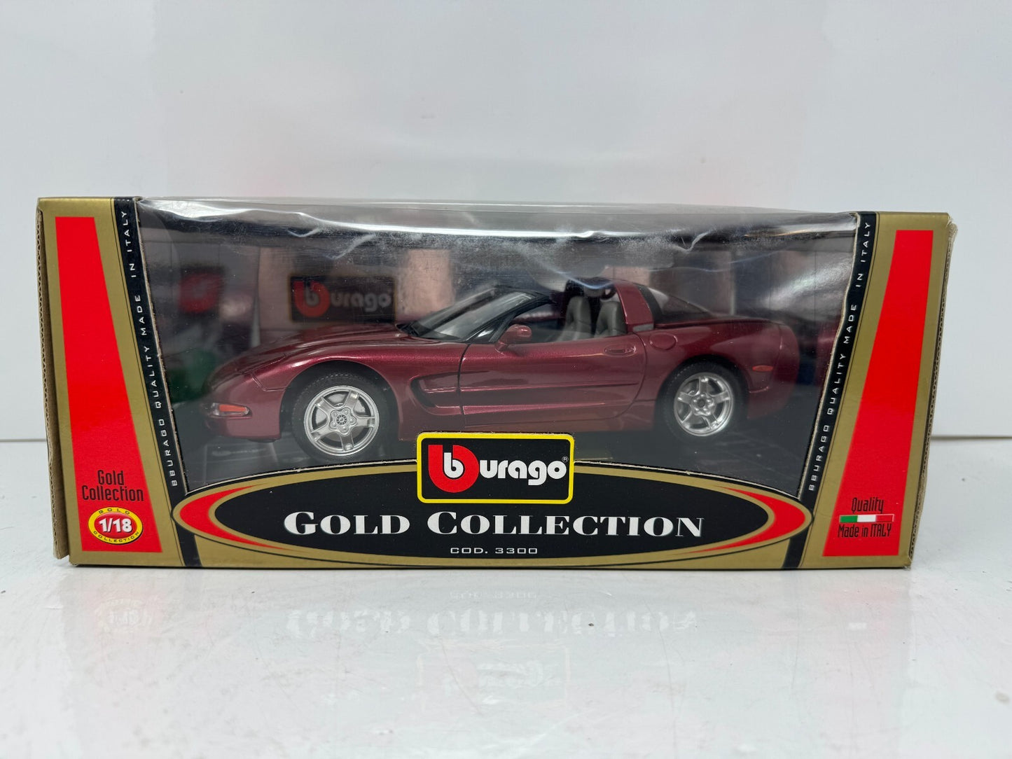 Bburago 1998 Chevrolet Corvette Coupe Targa Gold Collection 1:18 Diecast