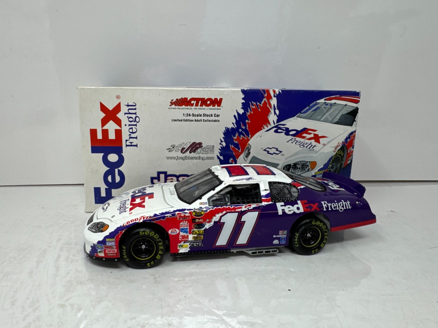 Action Nascar #11 Jason Leffler FedEx Freight 2005 Monte Carlo 1:24 Diecast
