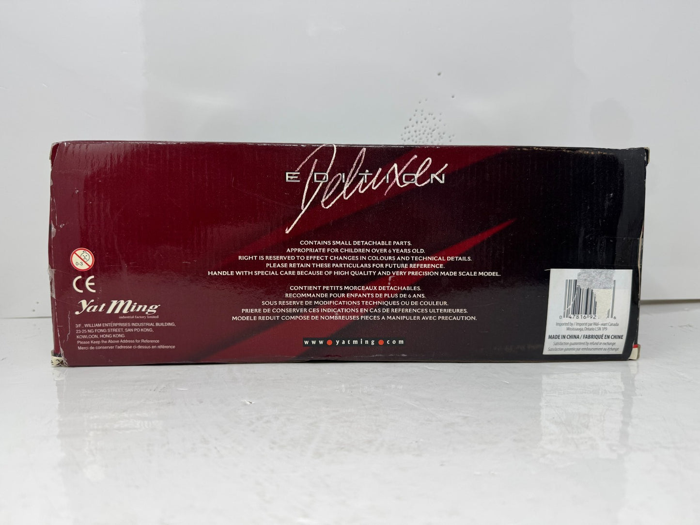 Yat Ming Road Signature 1964 Chevrolet Corvette Grand Sport 1:18 Diecast