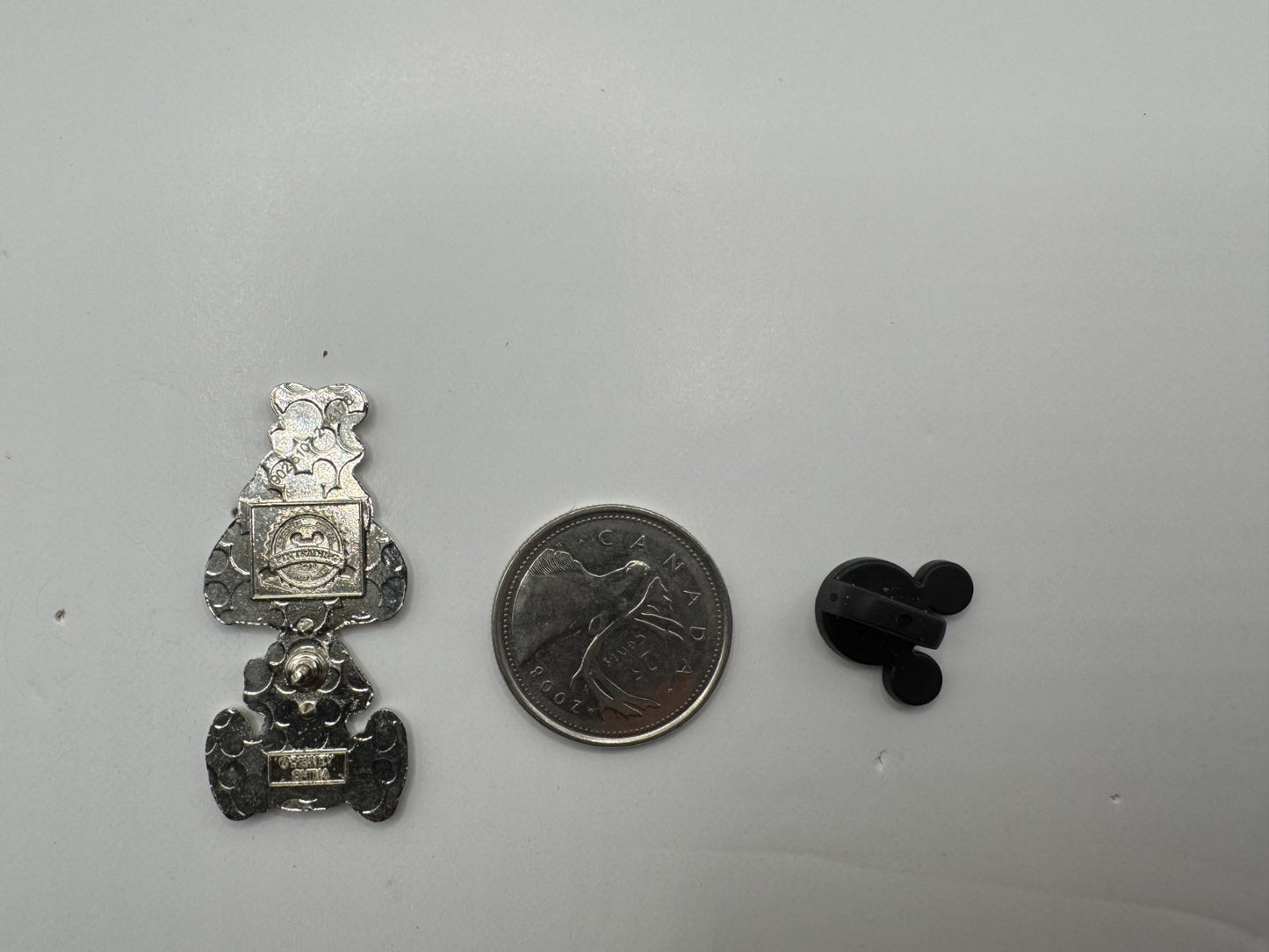 Disney Goofy Big Head Art Booster Trading Pin DC2S8