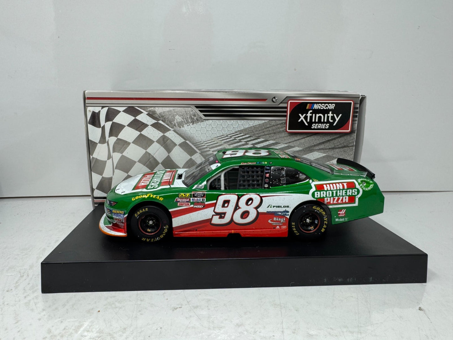 Lionel Nascar #98 Kevin Harvick Hunt Brothers Pizza Atlanta Win 1:24 Diecast