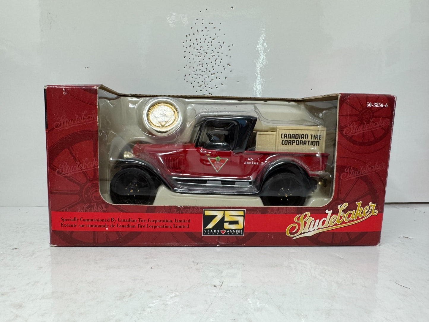 Liberty Classics Canadian Tire 1922 Studebaker Big Six Pickup BANK 1:24 Diecast