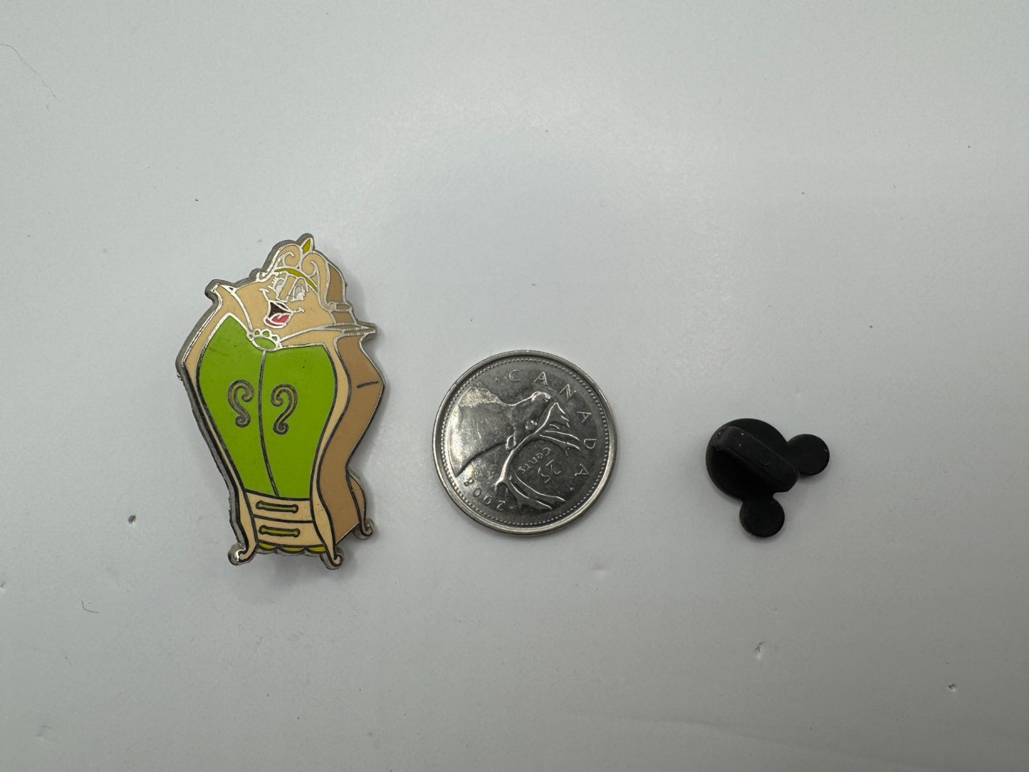 Disney Beauty and the Beast The Enchanted Wardrobe Trading Pin DC2S6