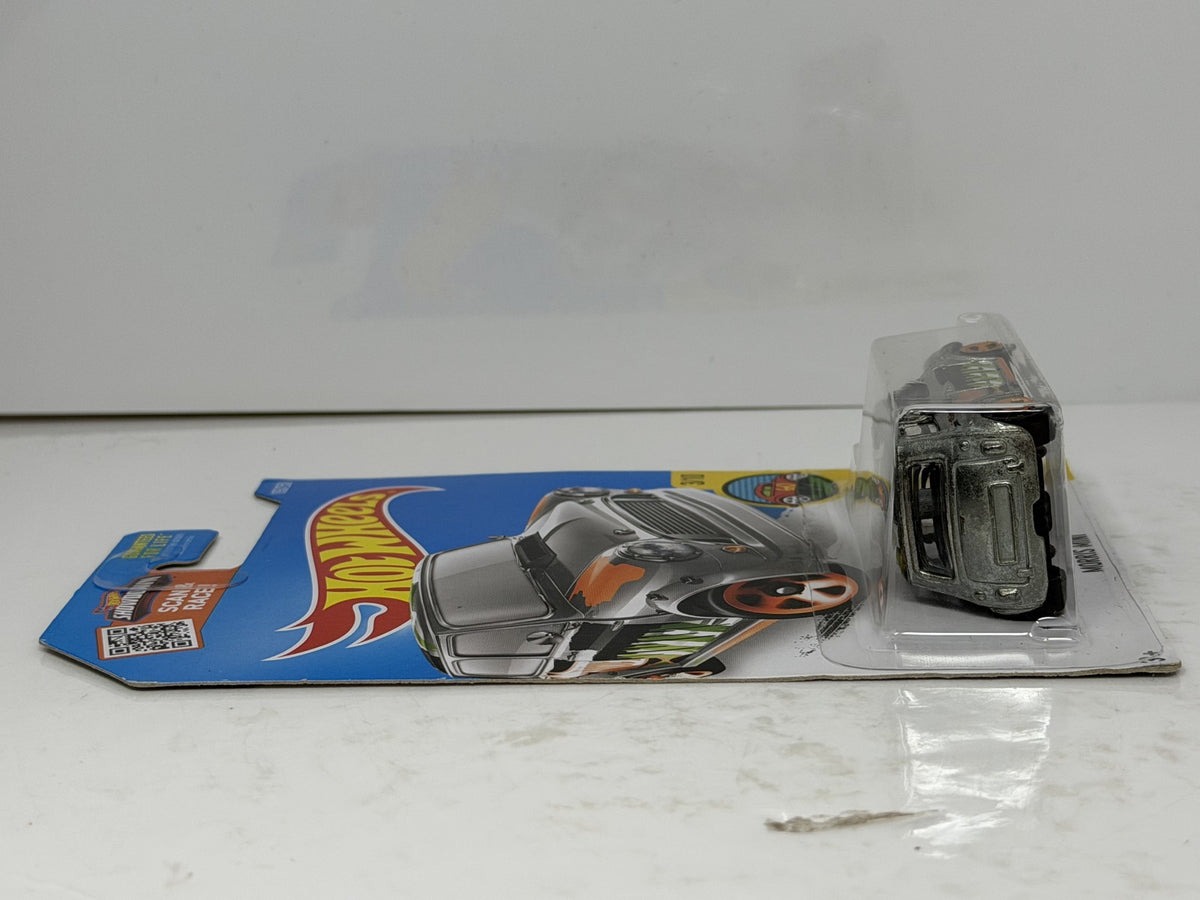 Hot Wheels ZAMAC HW Art Cars Morris Mini 1:64 Diecast