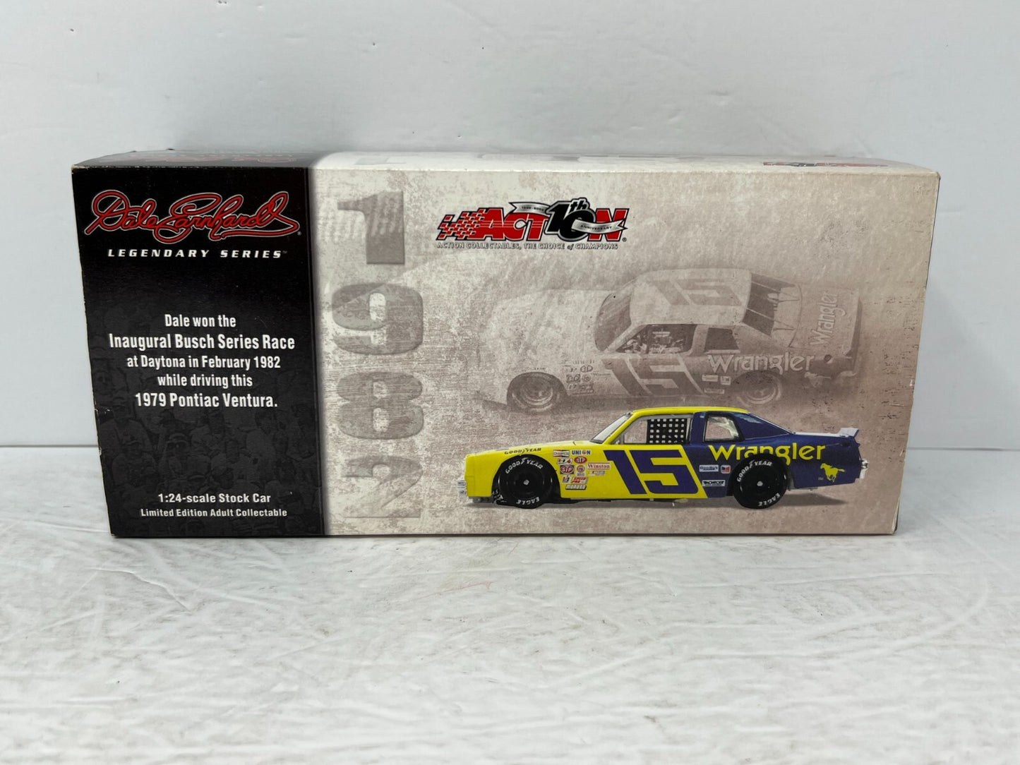 Action Nascar #15 Dale Earnhardt Sr. Wrangler Jean GM Dealers 1:24 Diecast