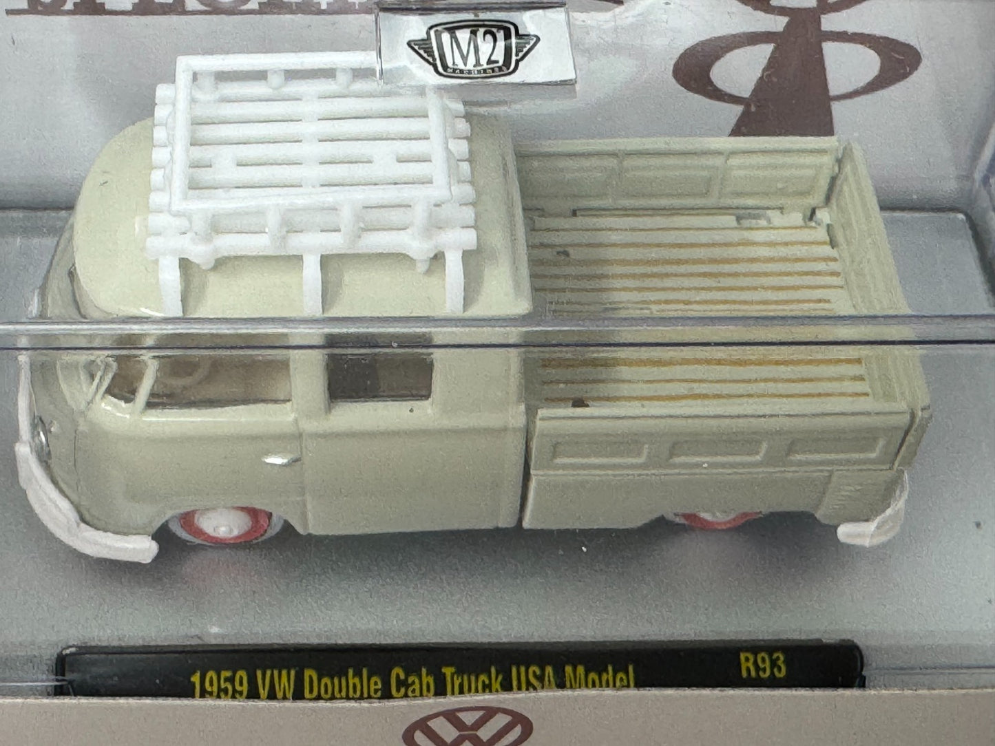 M2 Machines 1959 Volkswagen VW Double Cab Truck USA Model 1:64 Diecast