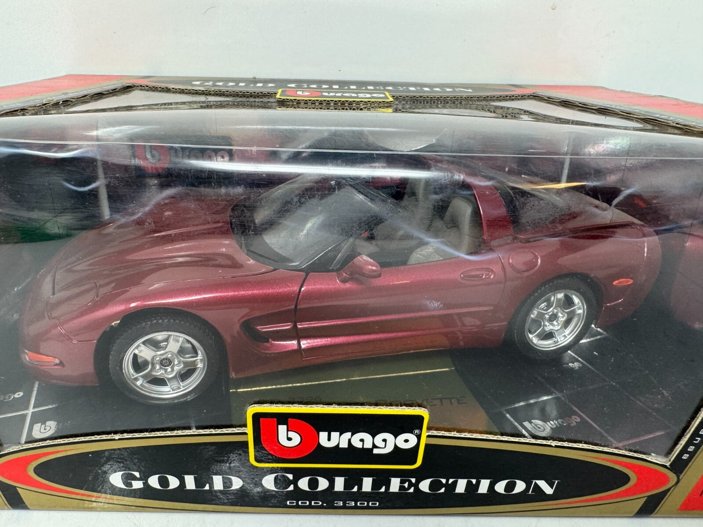 Bburago 1998 Chevrolet Corvette Coupe Targa Gold Collection 1:18 Diecast