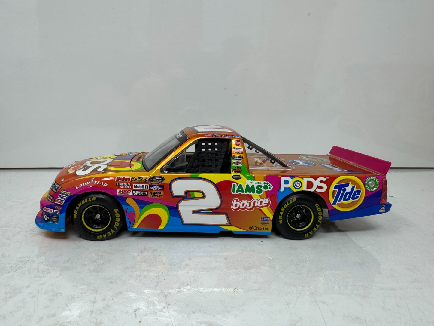 Lionel Racing Nascar #2 Kevin Harvick Chevy Silverado Liquid Color 1:24 Diecast 1/179