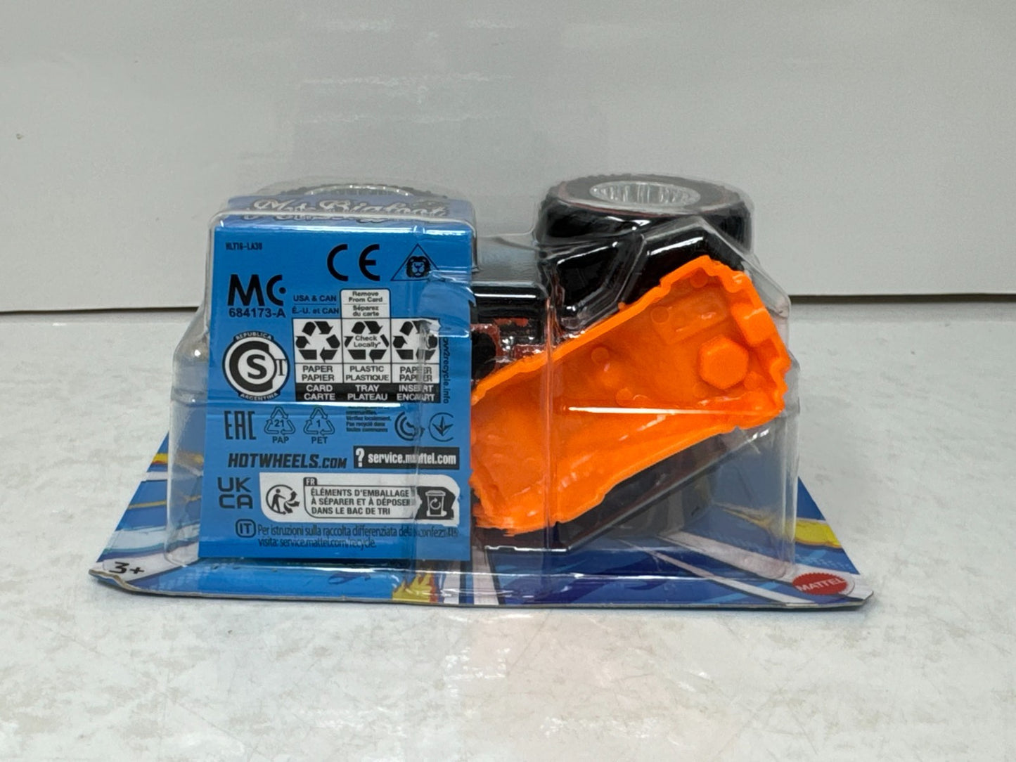 Hot Wheels Monster Trucks Treasure Hunt Ms. Bigfoot 1:64 Diecast