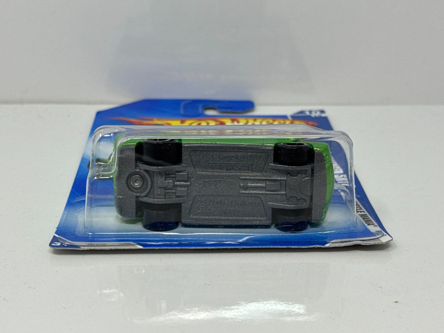 Hot Wheels Muscle Mania 2008 Dodge Challenger SRT8 1:64 Diecast Factory Sealed