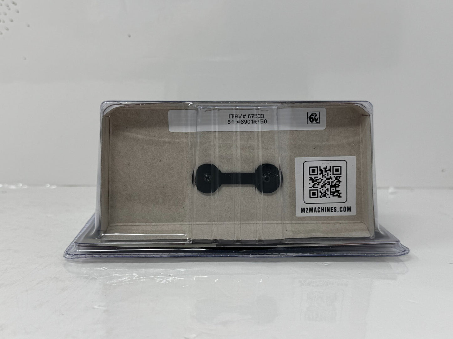 M2 Machines No.1 USA 1967 Chevrolet Nova w/ Figures 1:64 Diecast