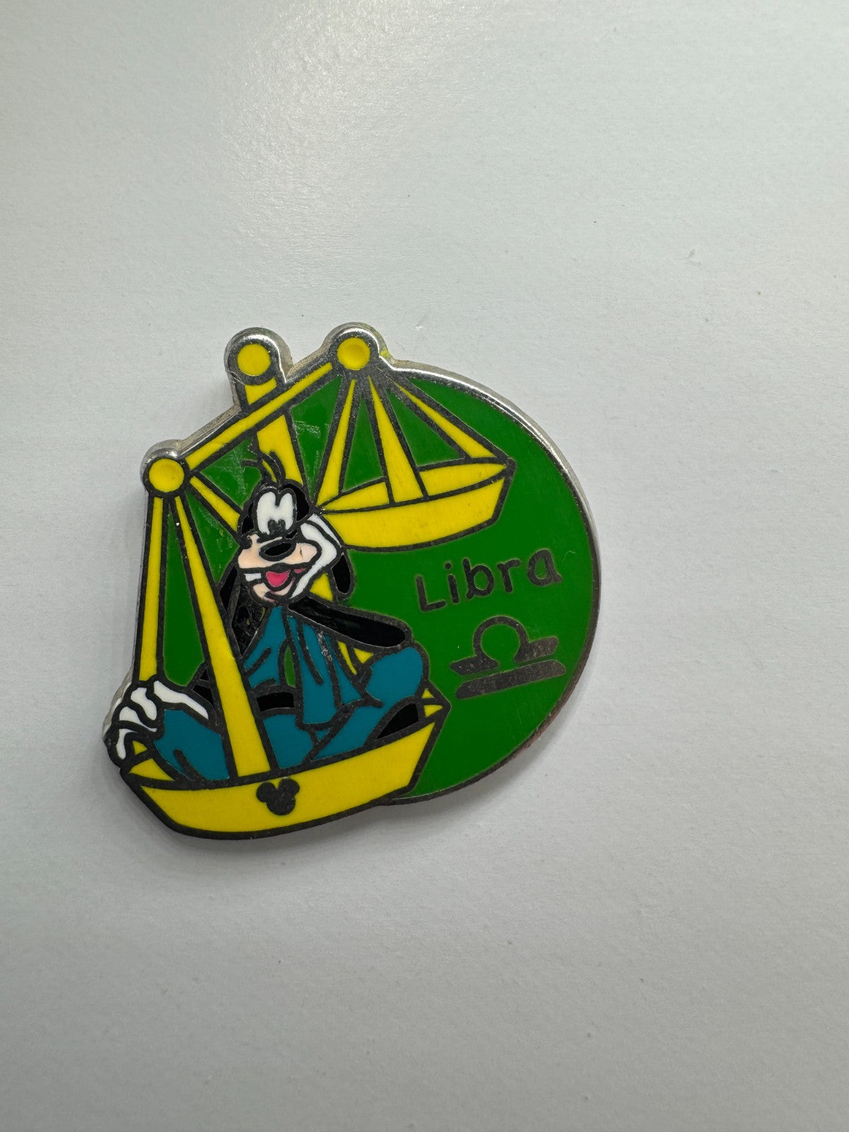 Disney Goofy Libra Zodiac Sign Hidden Mickey Trading Pin DC2S8