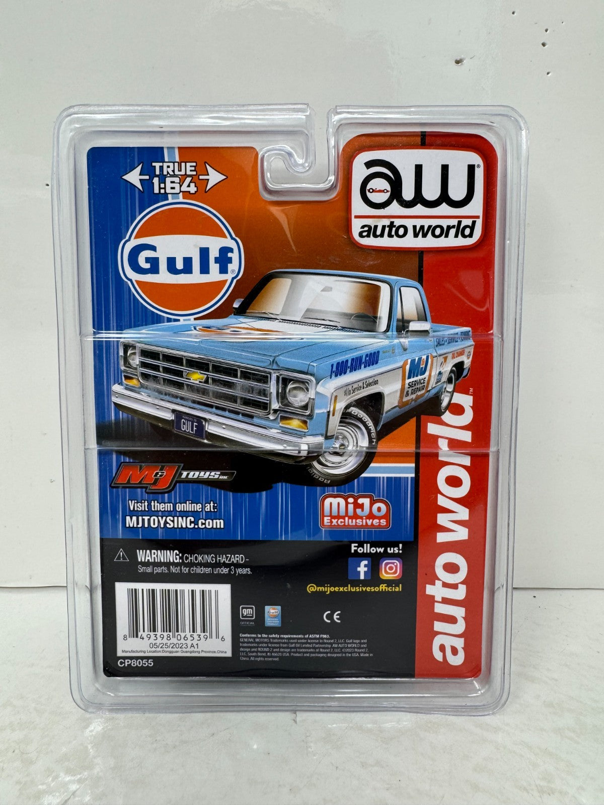 Auto World Gulf 1978 Chevy C10 New York Toy Fair Limited Edition 1:64 Diecast