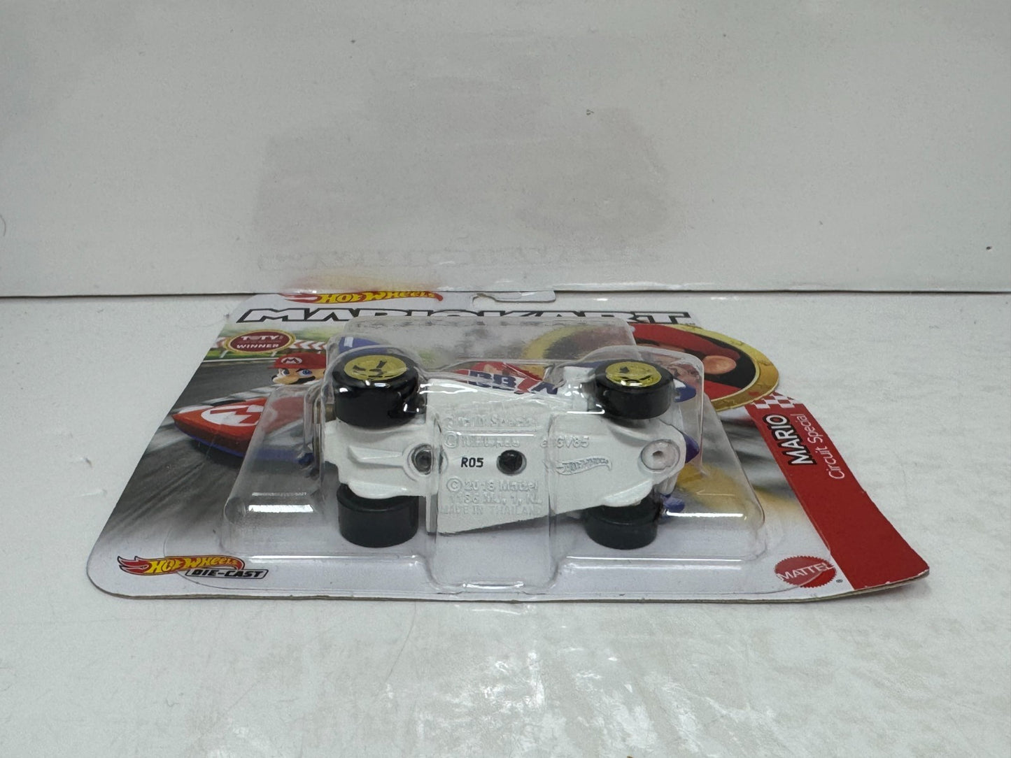 Hot Wheels Mario Kart Mario Circuit Special 1:64 Diecast