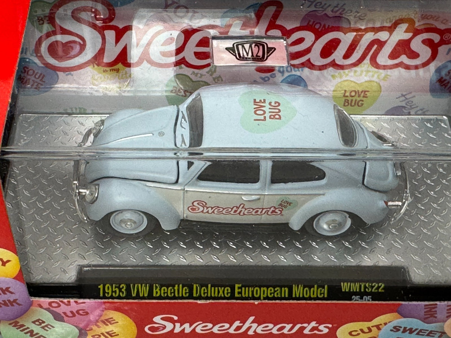 M2 Machines Sweethearts 1953 VW Beetle Deluxe European Model 1:64 Diecast