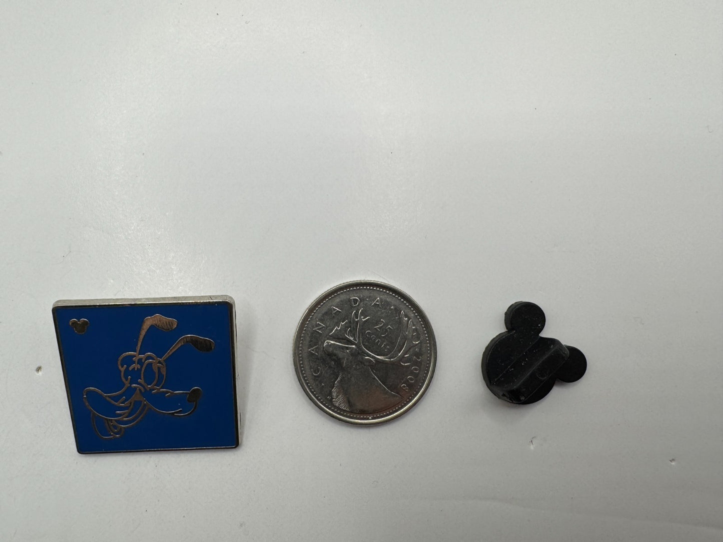 WDW Disney Pluto Completer Character Outlines Hidden Trading Pin DC1S10