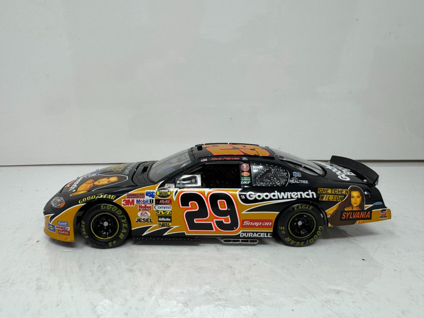 Action Nascar Elite #29 Kevin Harvick Rock & Roll 2005 Monte Carlo 1:24 Diecast