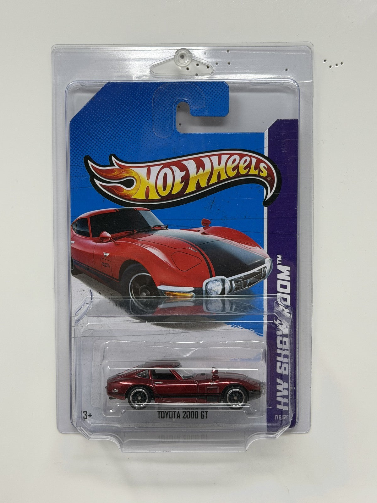 Hot Wheels Super Treasure Hunt Toyota 2000 GT HW Showroom 1:64 Diecast STH