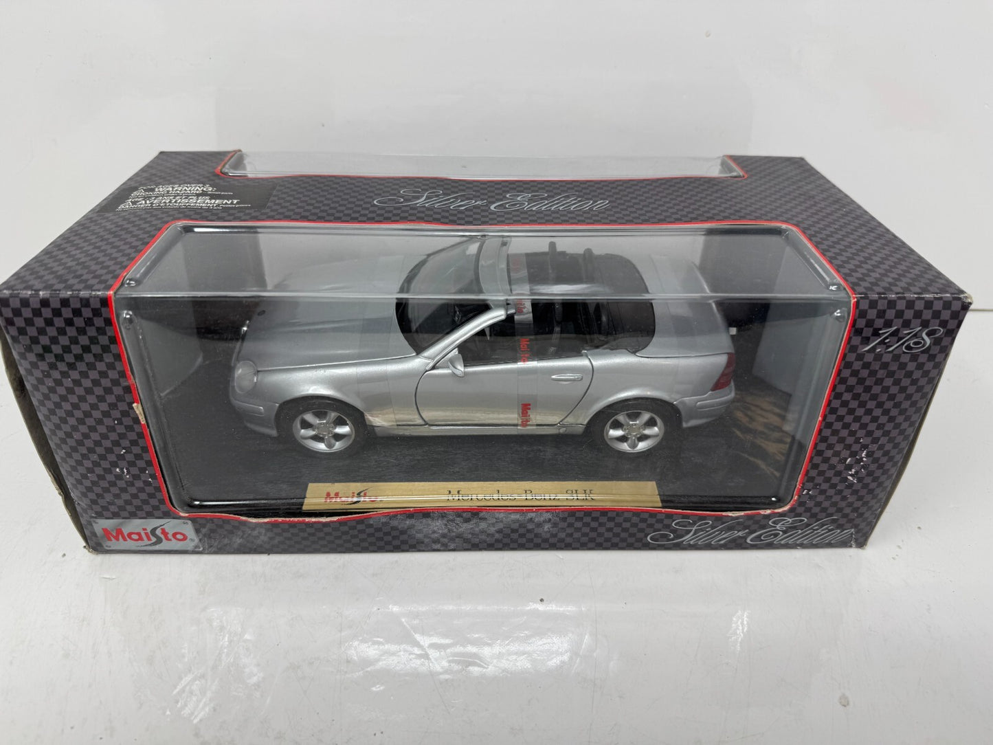 Maisto Mercedes-Benz SLK Silver Series 1:18 Diecast