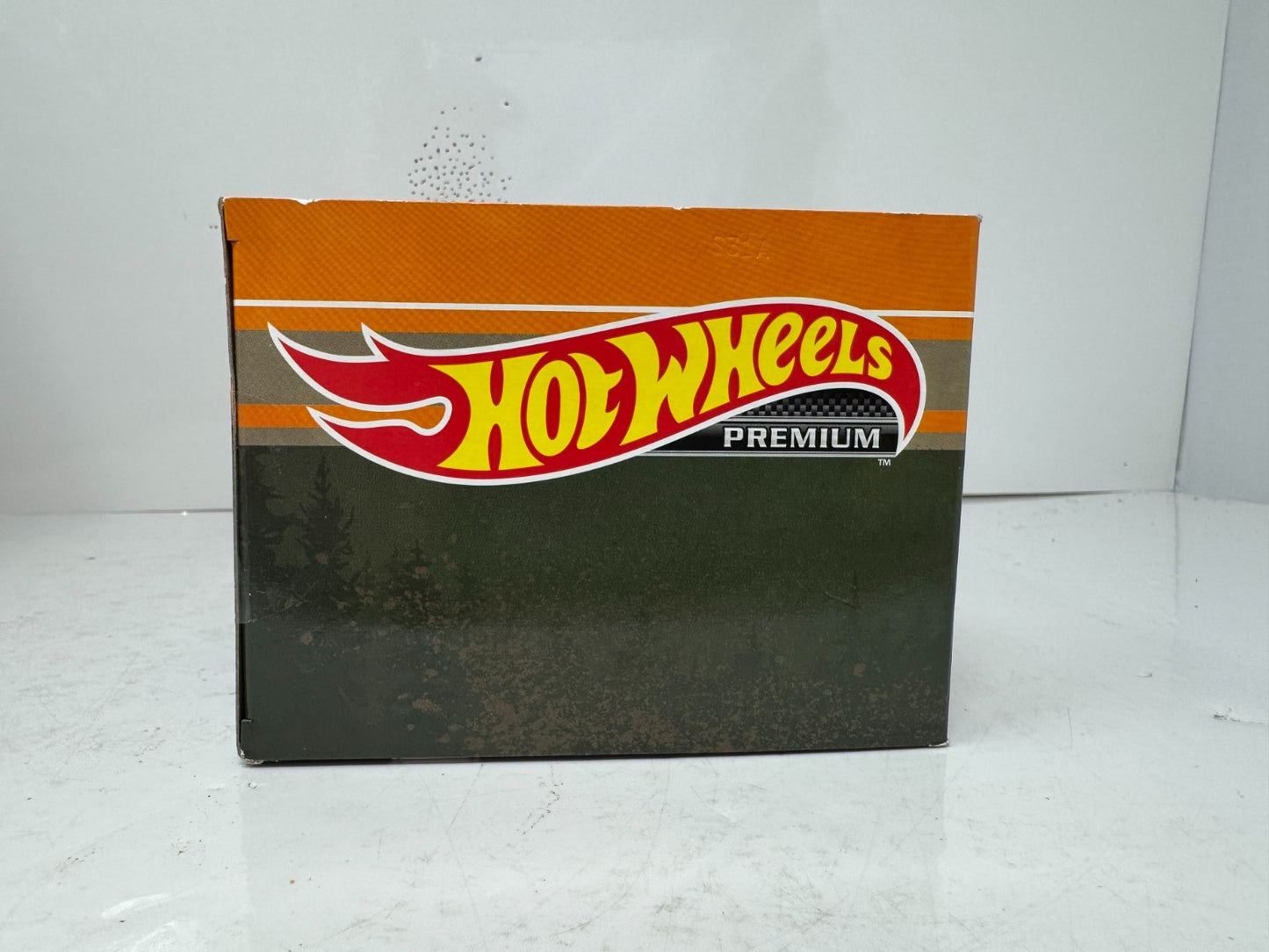 Hot Wheels Premium Rally Legends 4-Pack Collector Diorama Set 1:64 Diecast