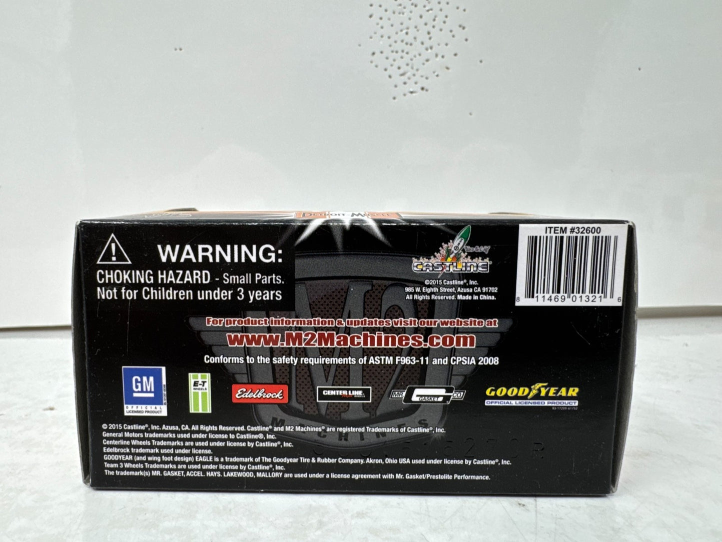 M2 Machines 1969 Chevrolet Camaro SS/RS 350 Z10 Detroit Muscle 1:64 Diecast