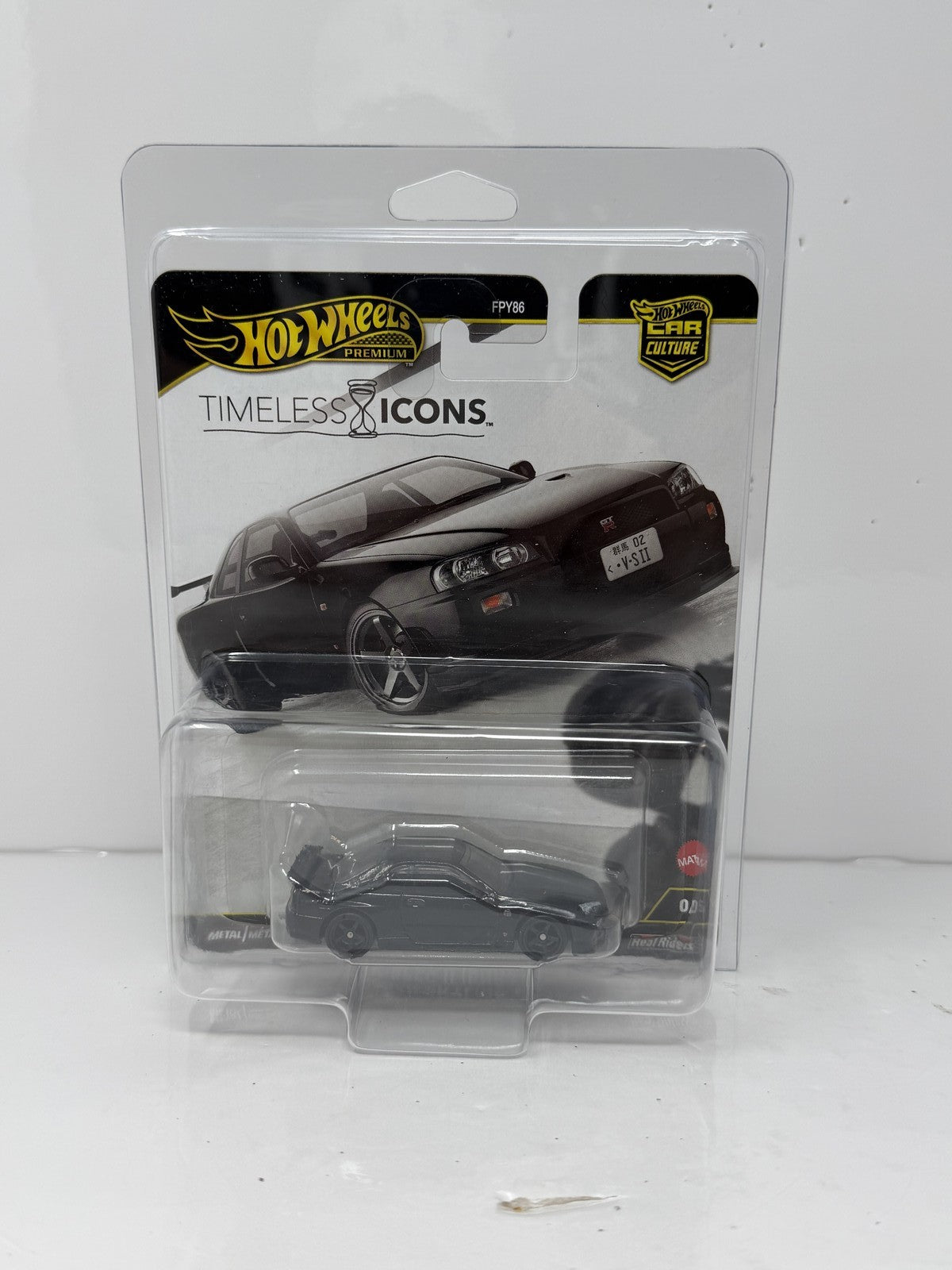 Hot Wheels Premium Timeless Icons Nissan Skyline GT-R V-Spec CHASE 1:64 Diecast