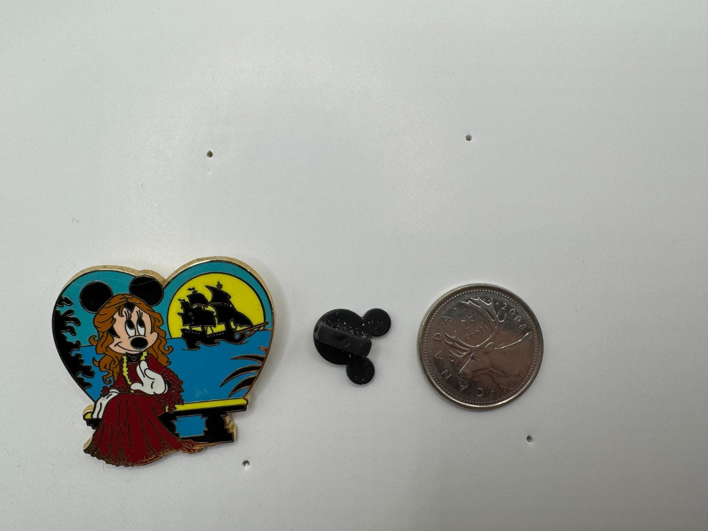 Disney Minnie Mouse Elizabeth Swann Pirates of the Caribbean Trading Pin DC2S1