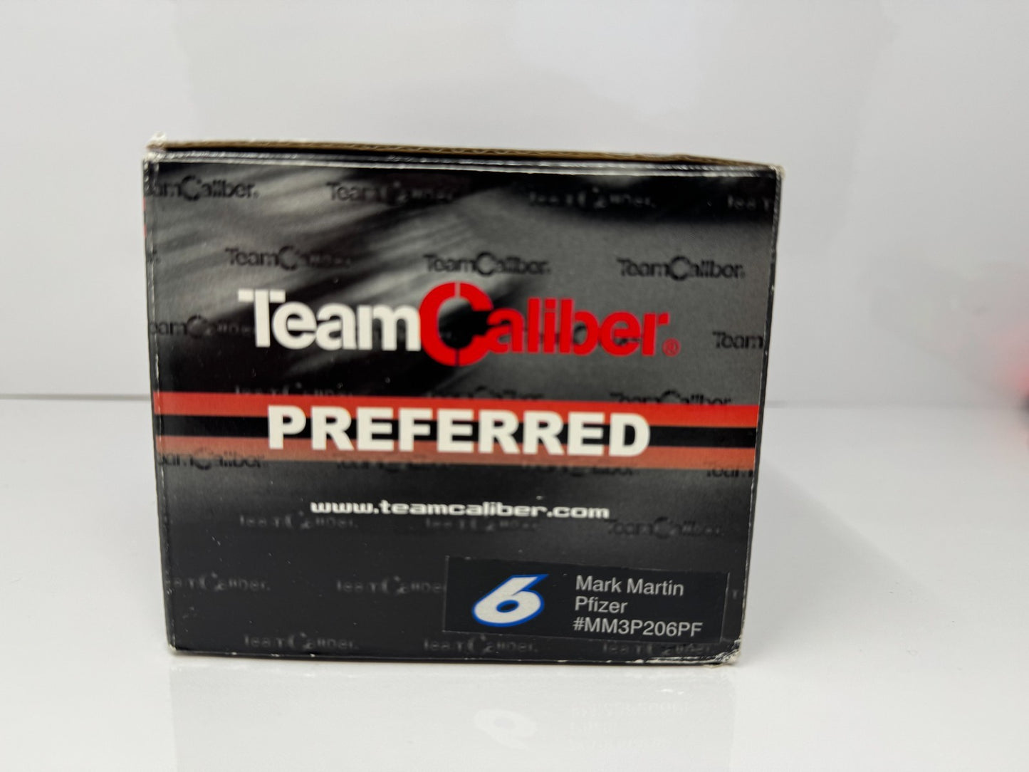 Team Caliber NASCAR Mark Martin #6 Pfizer 2003 Ford Taurus 1:24 Diecast