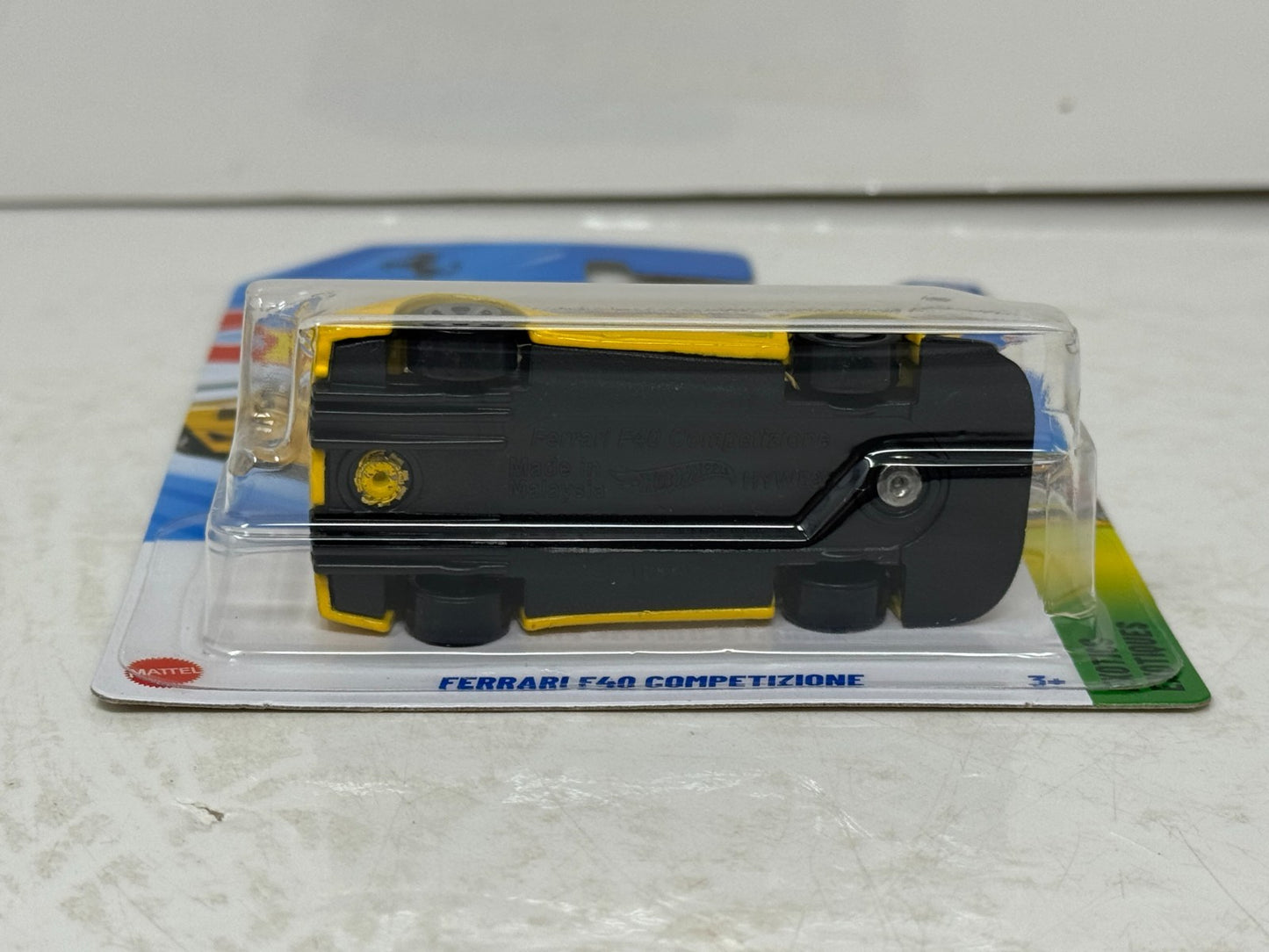 Hot Wheels Ferrari F40 Competizione Exotics 1:64 Diecast