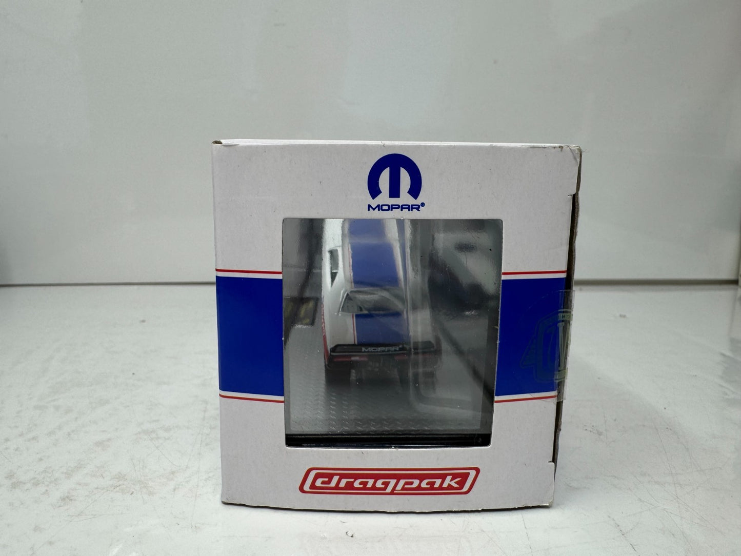 M2 Machines Auto Haulers 1971 Dodge Challenger Funny & Dodge Truck 1:64 Diecast