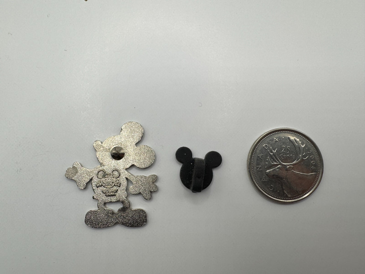 Disney Mickey Mouse Pie Eyed Classic Mickey Trading Pin DC2S1