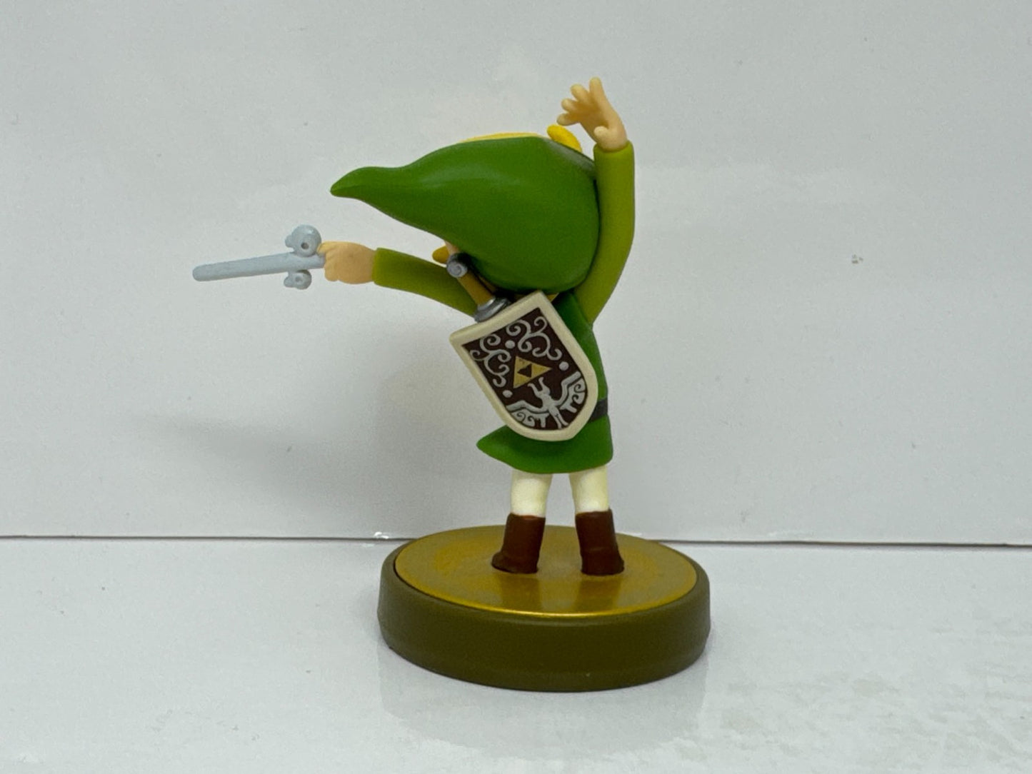 Nintendo Toon Link The Legend of Zelda Wind Waker Amiibo Figurine