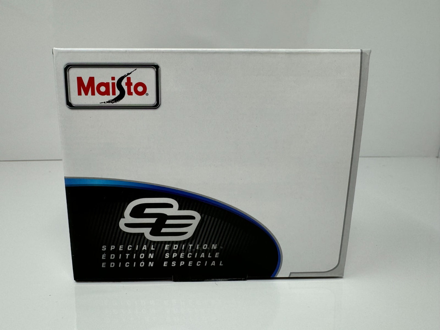 Maisto Pontiac Firebird Trans Am Special Edition 1:18 Diecast