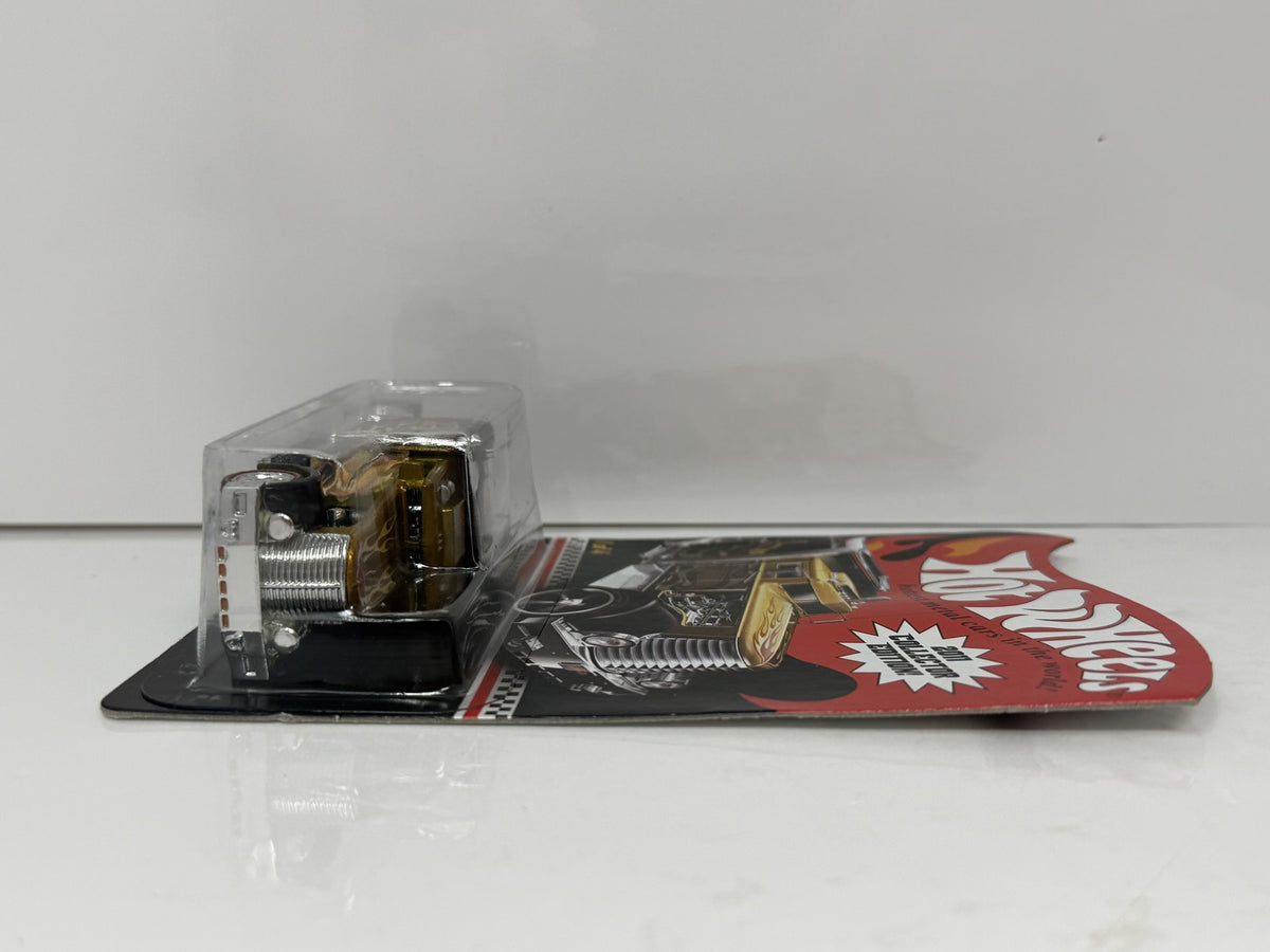 Hot Wheels 2011 Collector Edition Convoy Custom K-Mart Mail In 1:64 Diecast