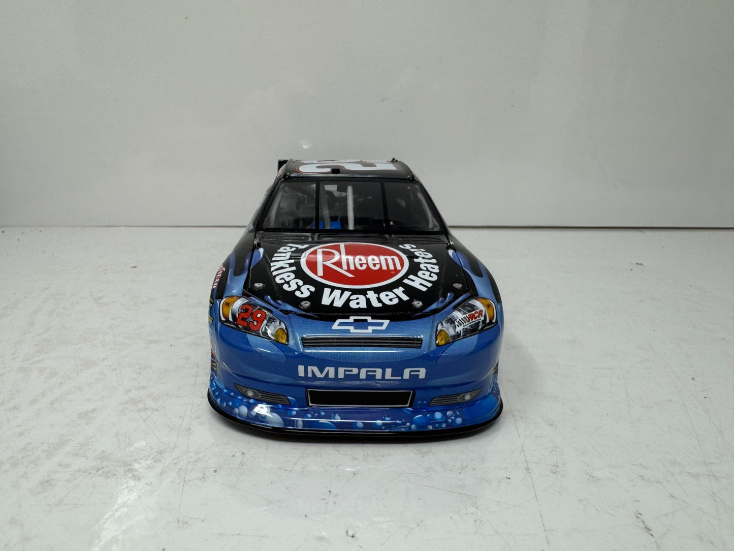 Lionel Racing Nascar #29 Kevin Harvick Rheem 2011 Chevy Impala 1:24 Diecast