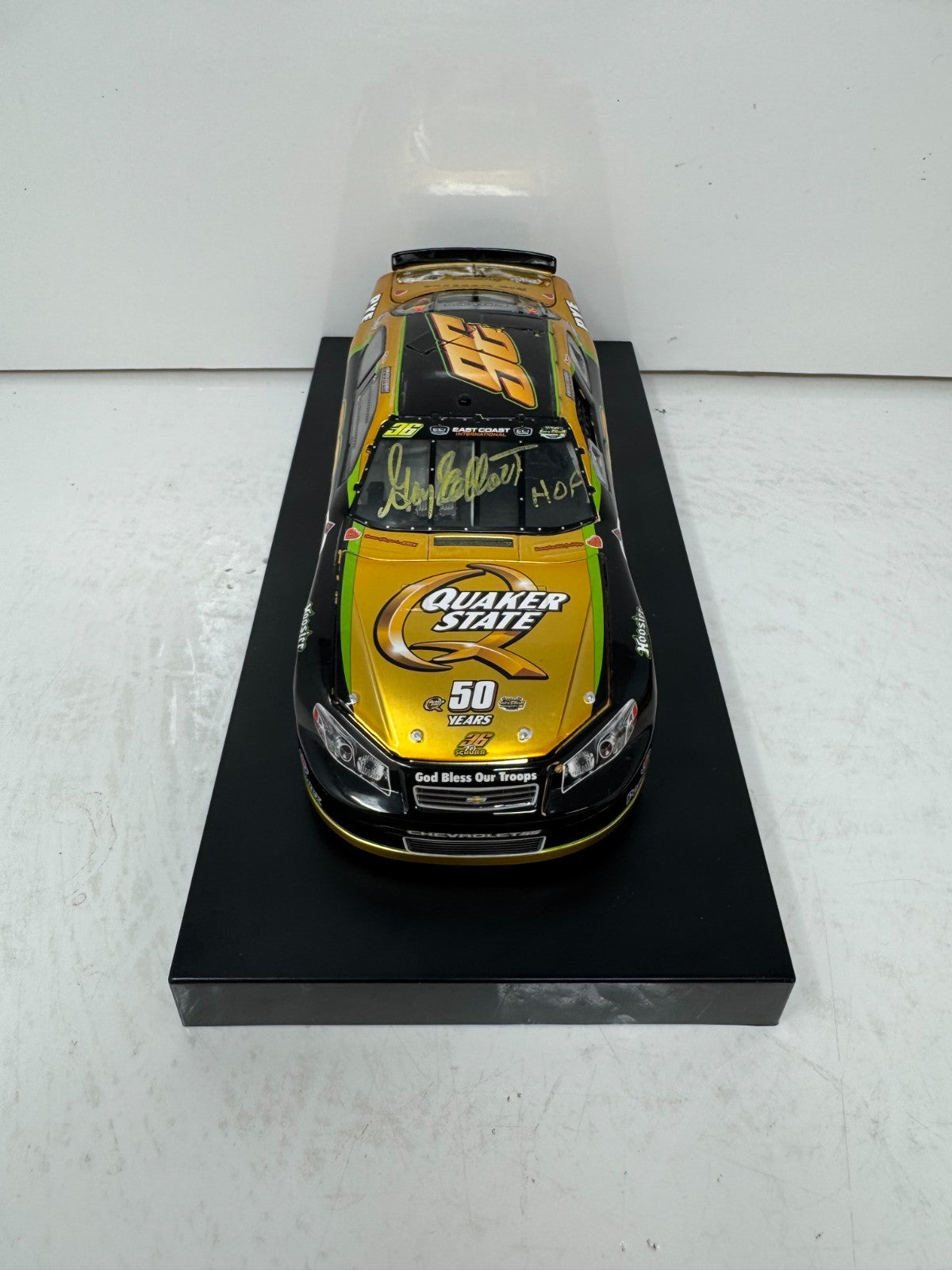 Lionel Nascar #36 Gary Elliott Quaker State 2022 Chevy 1:24 Diecast AUTOGRAPHED