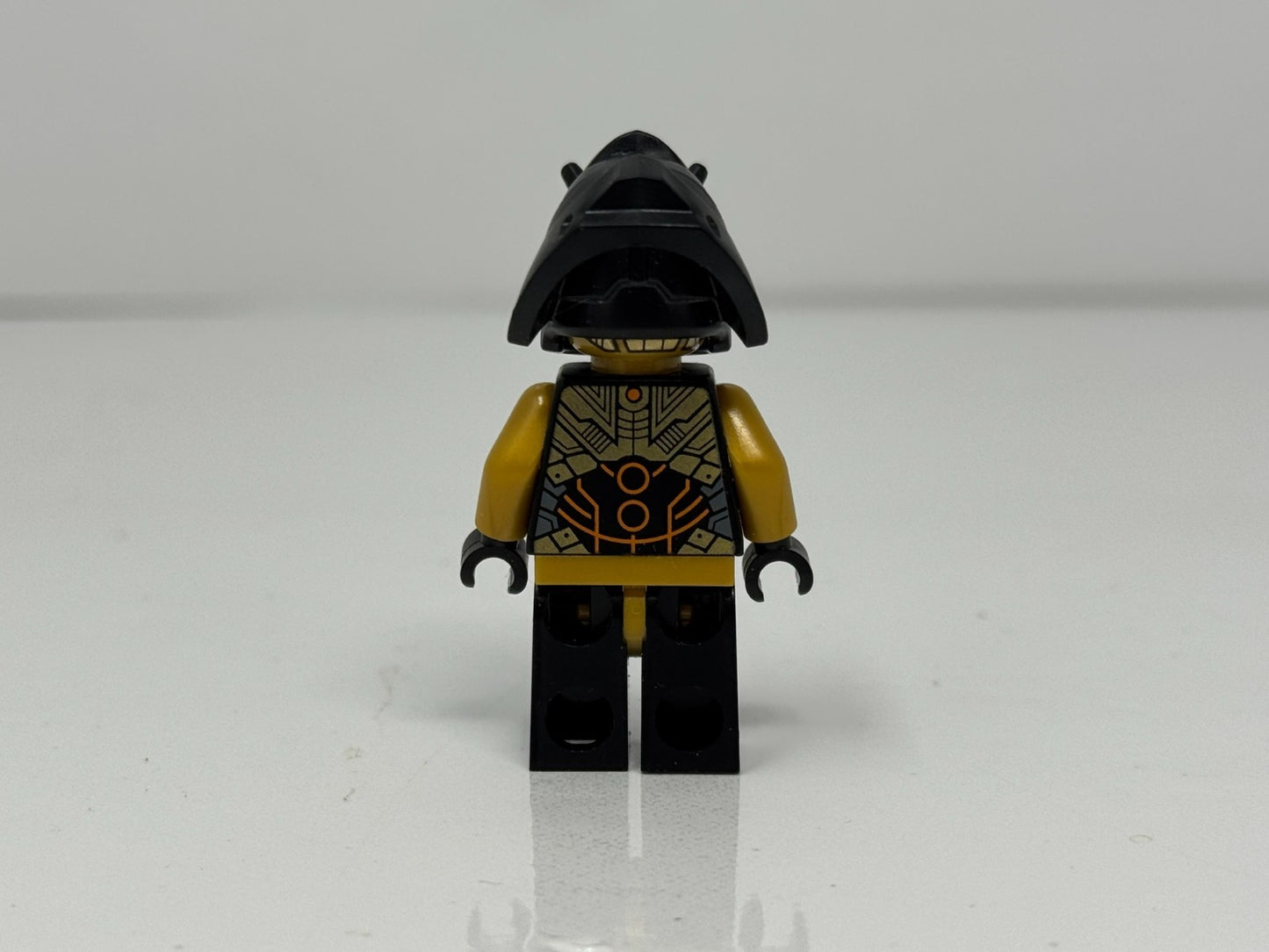 LEGO Ninjago Dragons Rising Imperium Claw General Minifigure